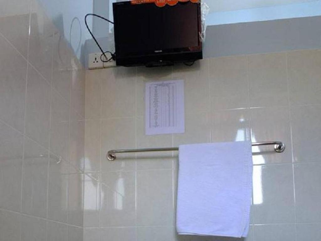 Penguin Hotel Котаунг Экстерьер фото