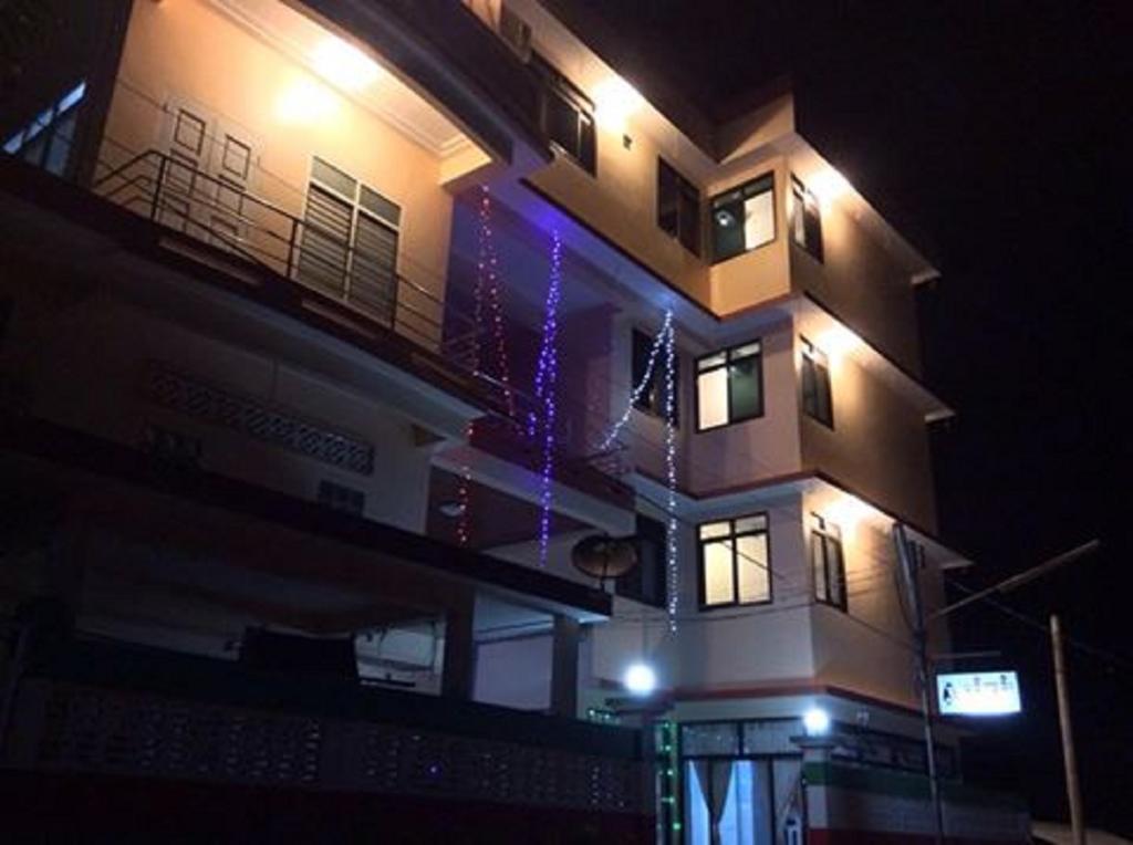 Penguin Hotel Котаунг Экстерьер фото